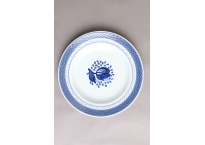 Tanquebar plate model 946 blue
